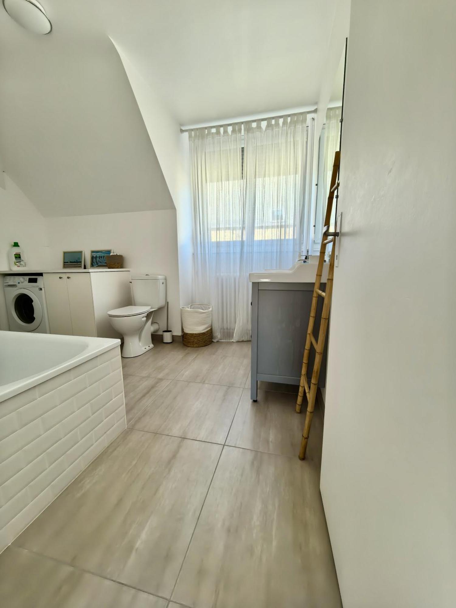 La Triolette, Maison Chaleureuse, Independante Et Refaite A Neuf Dans Le Vieux Coutainville, Tourisme Ou Teletravail Agon-Coutainville Zewnętrze zdjęcie